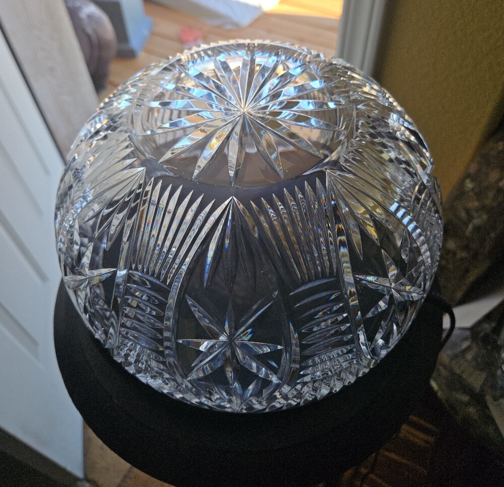 Clear Hand Cut Crystal Vintage Glass Large Salad Or Decorative Bowl - Picture 6 of 12